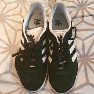 Adidas Women's Gazelle shoes